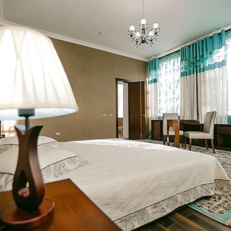 Hotel Inju Taraz Exteriör bild